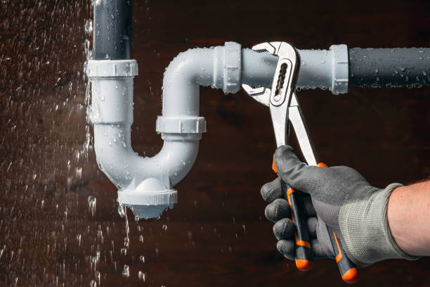 Professional Gas Line Repair technician working in Hancock, MI